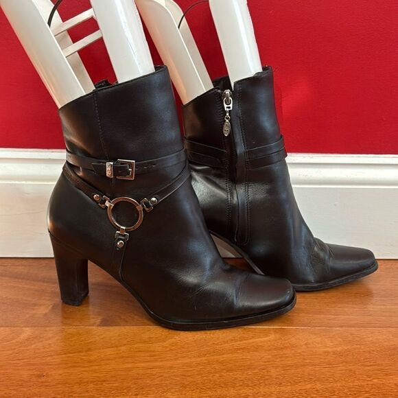 Harley Davidson Women Harness Ring Biker Heel Bootie 84333 Black Leather Sz 7.5 - Picture 1 of 11